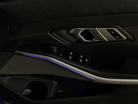 BMW 3 Series 330I M SPORT 22