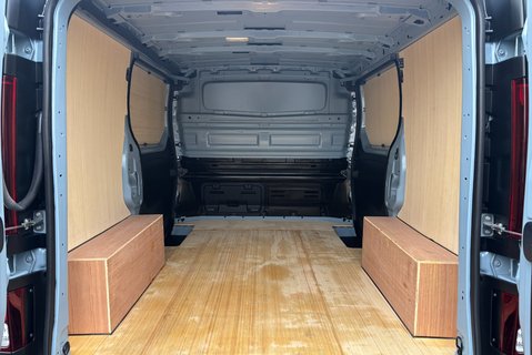 Renault Trafic SL28 Business Plus 130 ps dCi - Twin Side Loading Doors 15