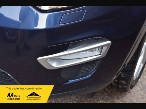 Land Rover Discovery Sport 2.0 Discovery Sport Luxury HSE TD4 Auto 4WD 5dr 14