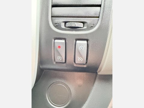 Renault Trafic 1.6 dCi ENERGY 27 Sport Nav Panel Van 5dr Diesel Manual SWB Standard Roof E 32