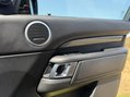 Land Rover Discovery SD6 HSE 30