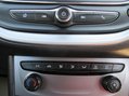 Vauxhall Astra 1.5 Turbo D Business Edition Nav Sports Tourer Euro 6 (s/s) 5dr 25