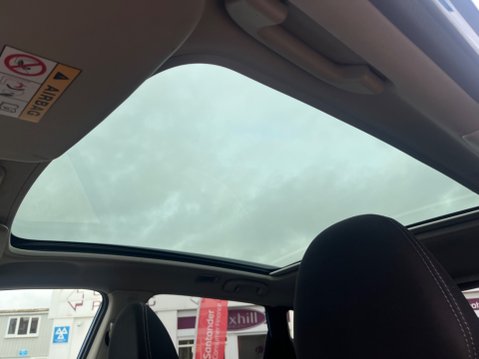 Nissan Qashqai 1.5 DCI N-CONNECTA 12