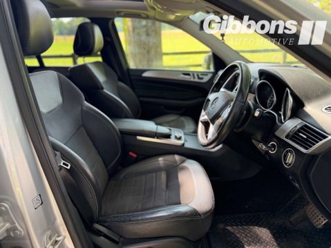 Mercedes-Benz M Class 3.0 ML350 AMG Line Premium Bluetec Auto 4WD 5dr 19