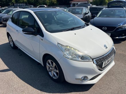 Peugeot 208 1.2 VTi Style Euro 5 3dr