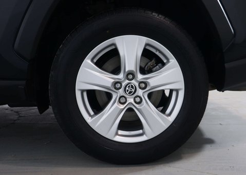 Toyota Rav4 2.5 RAV4 Icon HEV 4x2 CVT 5dr 17