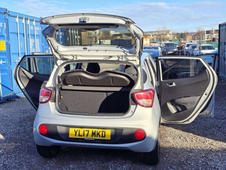 Hyundai i10 1.2 Premium SE Hatchback 5dr Petrol Auto Euro 6 (87 ps) 32