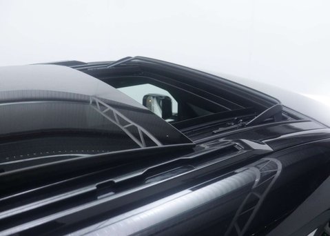 Land Rover Defender 3.0 Defender X-Dynamic HSE D MHEV A 4WD 5dr 24