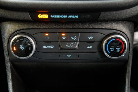 Ford Fiesta ST-LINE 32