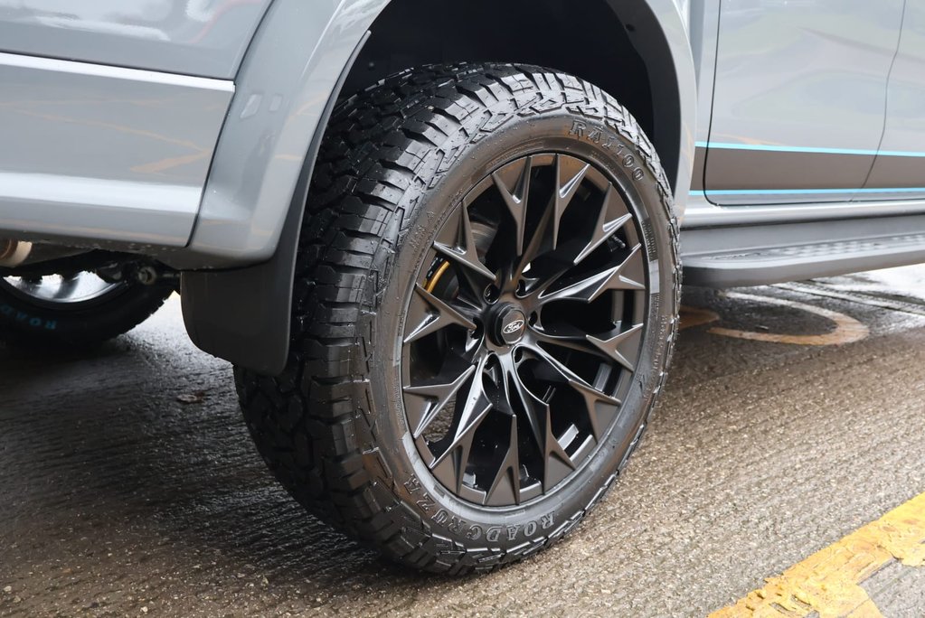 Ford Ranger 2025 BRAND NEW 3.0 V6 RAPTOR OVER 9K SEEKER STYLING ADDED LOOKS STUNNING 17