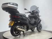 Piaggio MP3 LT SPORT 2015 ONLY 23K RIDE ON A CAR LICENCE TRIKE 3 WHEELER BIKE 2