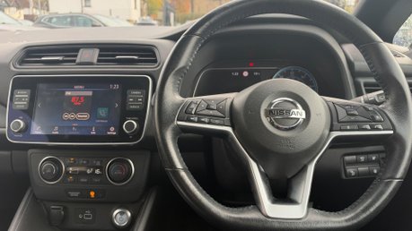 Nissan LEAF ACENTA 11