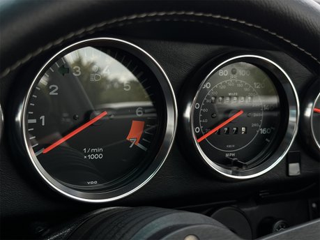 Porsche 911 Carrera Sport Back-Date 70