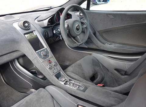 McLaren 675 LT Spider 9