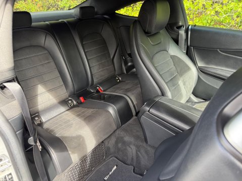 Mercedes-Benz C Class 2.0 C300d AMG Line (Premium) G-Tronic+ Euro 6 (s/s) 2dr 23