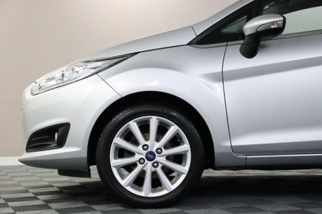 Ford Fiesta TITANIUM 27