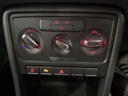 Volkswagen Beetle 2.0 TDI BlueMotion Tech Design Euro 6 (s/s) 3dr 14