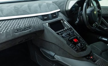 Lamborghini Aventador LP 780-4 ULTIMAE 18