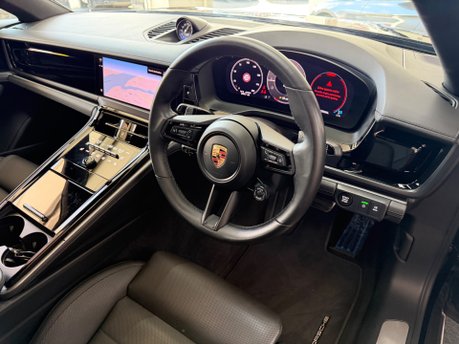 Porsche Panamera PDK 31