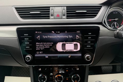 Skoda Superb SE L TDI DSG - FULL SKODA SERVICE HISTORY - 8 SERVICES 51