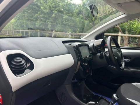 Toyota Aygo 1.0 VVT-i x-style x-shift Euro 6 5dr 10