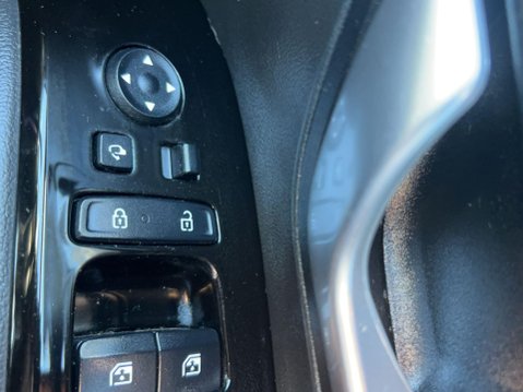 Hyundai TUCSON 1.6 h T-GDi SE Connect Auto Euro 6 (s/s) 5dr 18