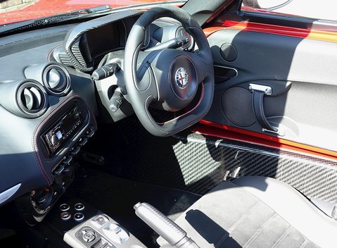 Alfa Romeo 4C Spider 23