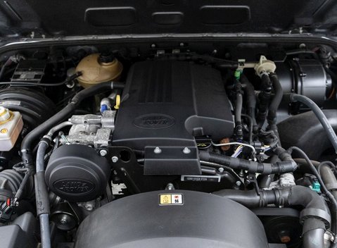 Land Rover Defender 90 Landmark 23