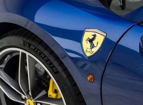 Ferrari 488 Spider 26
