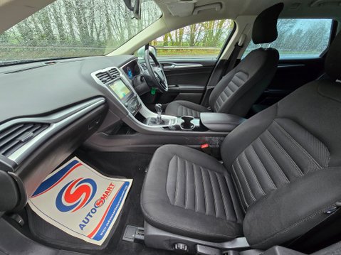 Ford Mondeo ZETEC 14