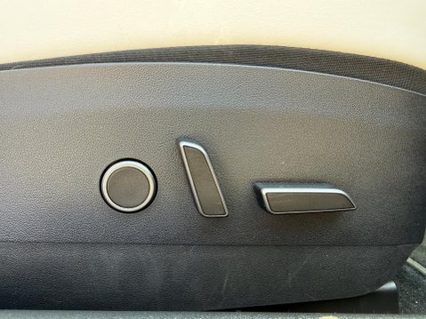 Tesla Model 3 (Dual Motor) Long Range Saloon 4dr Electric Auto 4WDE (346 ps) 30