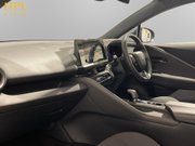 Toyota C-HR 1.8 VVT-h Icon SUV 5dr Petrol Hybrid CVT Euro 6 (s/s) (140 ps) 15