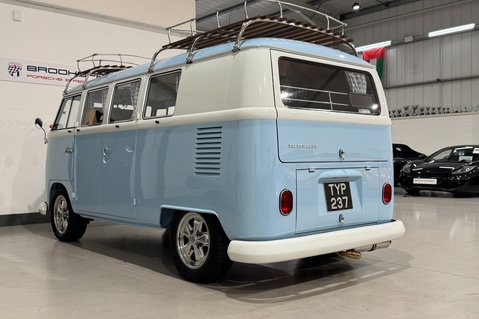 Volkswagen Transporter CARAVAN 3