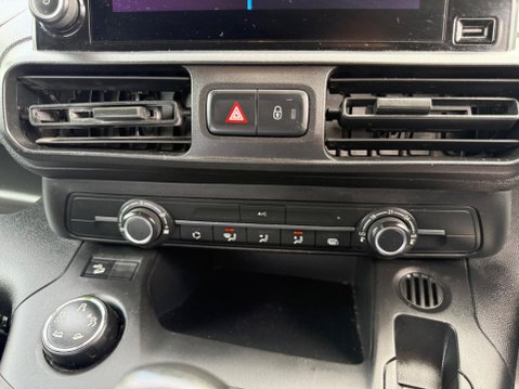 Peugeot Partner 1.6 BlueHDi 1000 Professional Standard Panel Van SWB Euro 6 (s/s) 5dr 27
