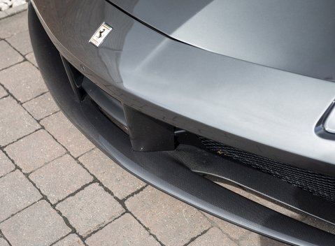 Ferrari 488 GTB 26