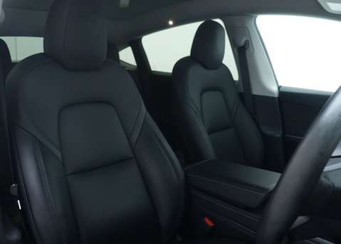 Tesla Model Y (Dual Motor) Long Range SUV 5dr Electric Auto 4WDE (384 bhp) 41