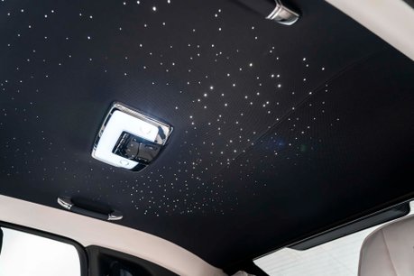 Rolls-Royce Ghost V12. STARLIGHT. H, C & M SEATS. REAR ENTERTAINMENT. HUD. A/CRUISE CONTROL 40