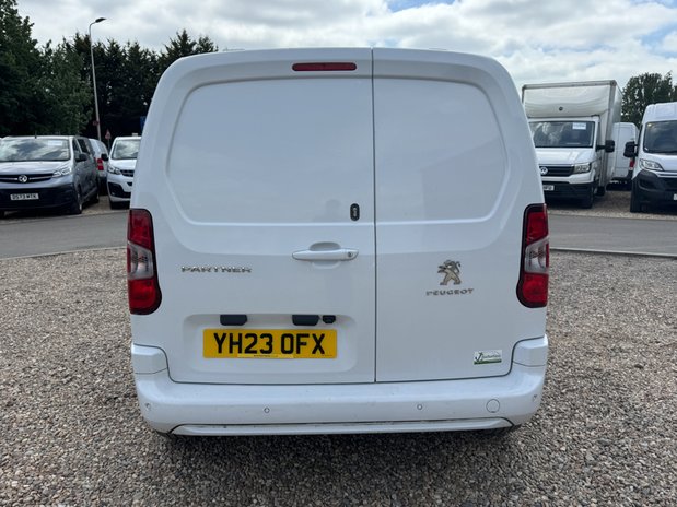 Peugeot Partner AUTO SWB L1H1 Low Roof Premium Plus Air Con Alloys Nav Sensors EURO 6 7