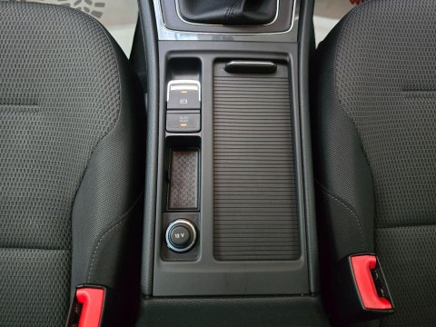 Volkswagen Golf 1.4 TSI SE Nav Euro 6 (s/s) 5dr 22