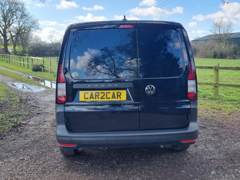 Volkswagen Caddy Maxi C20 TDI COMMERCE 6