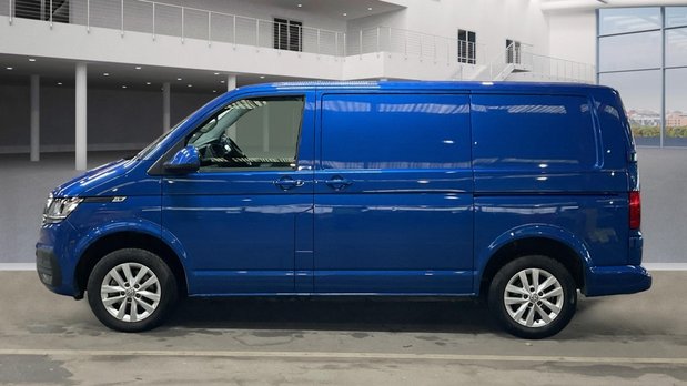 Volkswagen Transporter AUTO SWB L1H1 Low Roof Highline T28 Air 43
