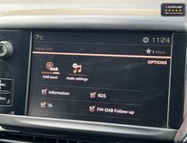 Peugeot 2008 1.5 BlueHDi Allure SUV 5dr Auto Diesel EAT Euro 6 (s/s) (120 ps) 29