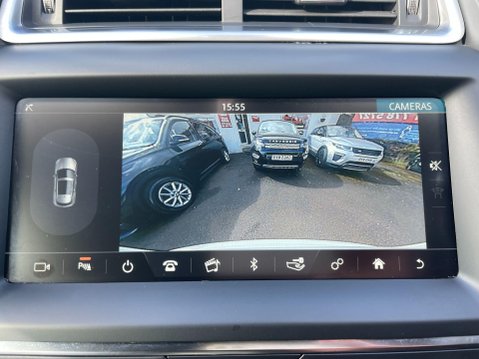 Jaguar E-Pace 2.0 D150 R-Dynamic Euro 6 (s/s) 5dr 29