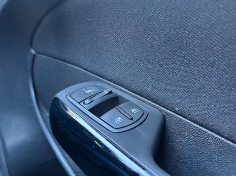 Vauxhall Corsa EXCITE AC 22