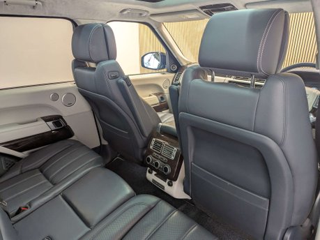 Land Rover Range Rover 5.0 Range Rover Autobiography V8 Auto 4WD 5dr 44