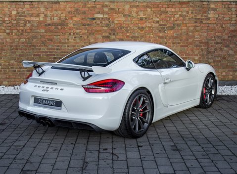 Porsche Cayman GT4 28