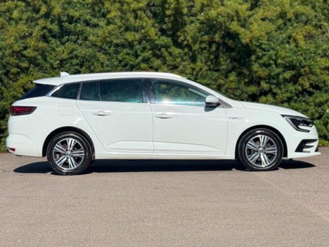 Renault Megane 1.5 Blue dCi Iconic Sport Tourer Euro 6 (s/s) 5dr 7