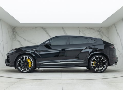 Lamborghini Urus 2