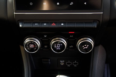 Renault Captur TECHNO E-TECH 35