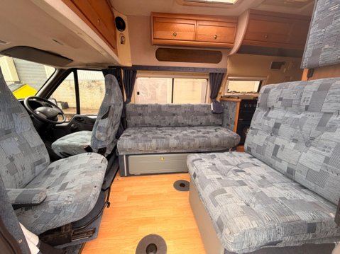 Auto-Sleepers Duetto 330M 8